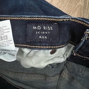 Mid Rise Ava Skinny Jean